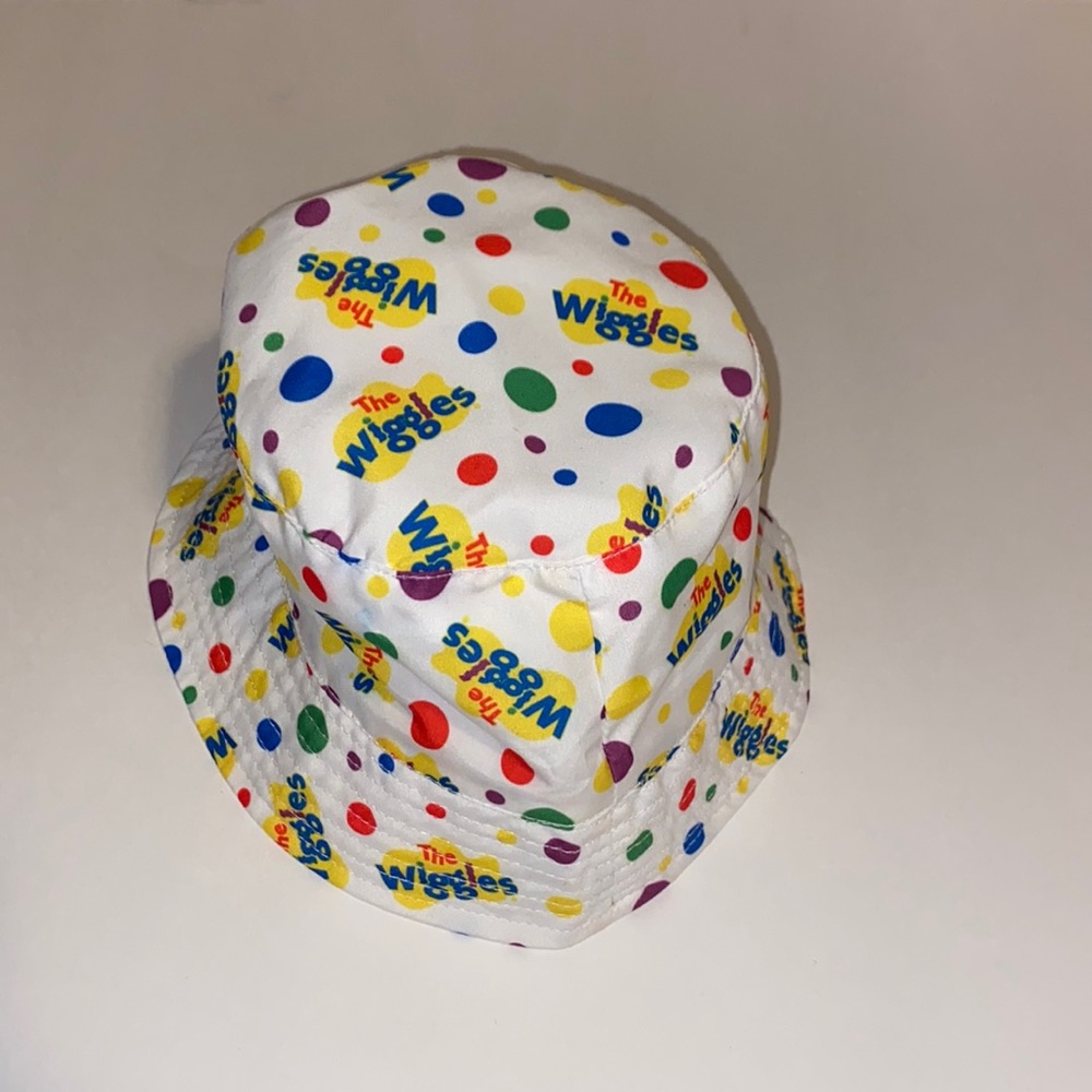 2020 Limited Edition The Wiggle Sz. 2/3 reversible bucket hat